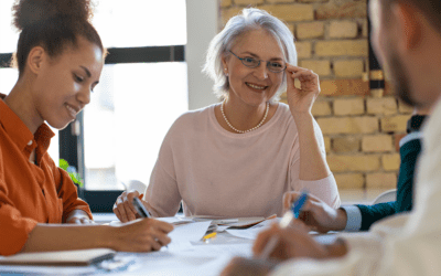 Préparer un plan de succession en intégrant le départ des seniors